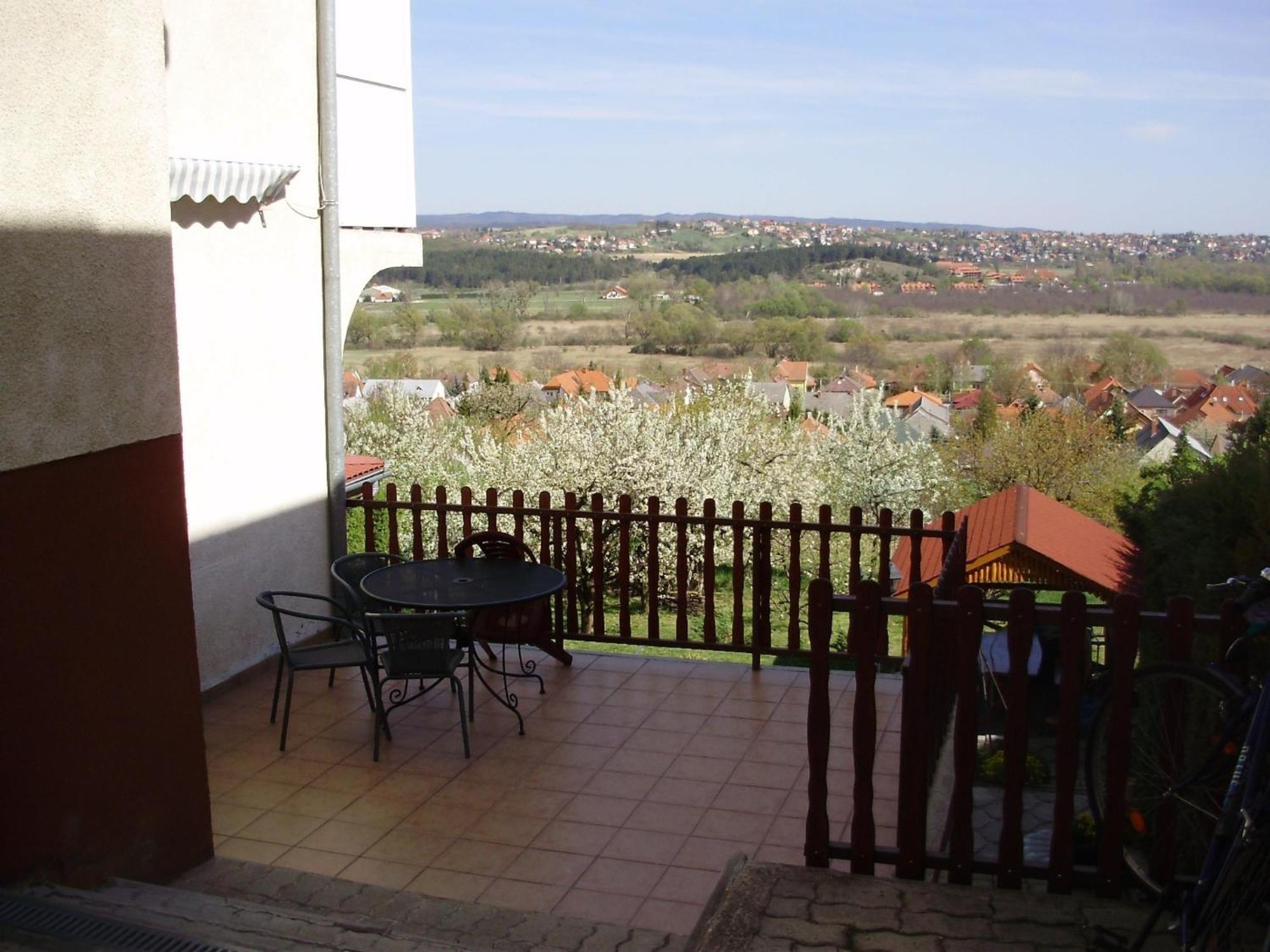 Apartman Berki Hévíz Exterior foto