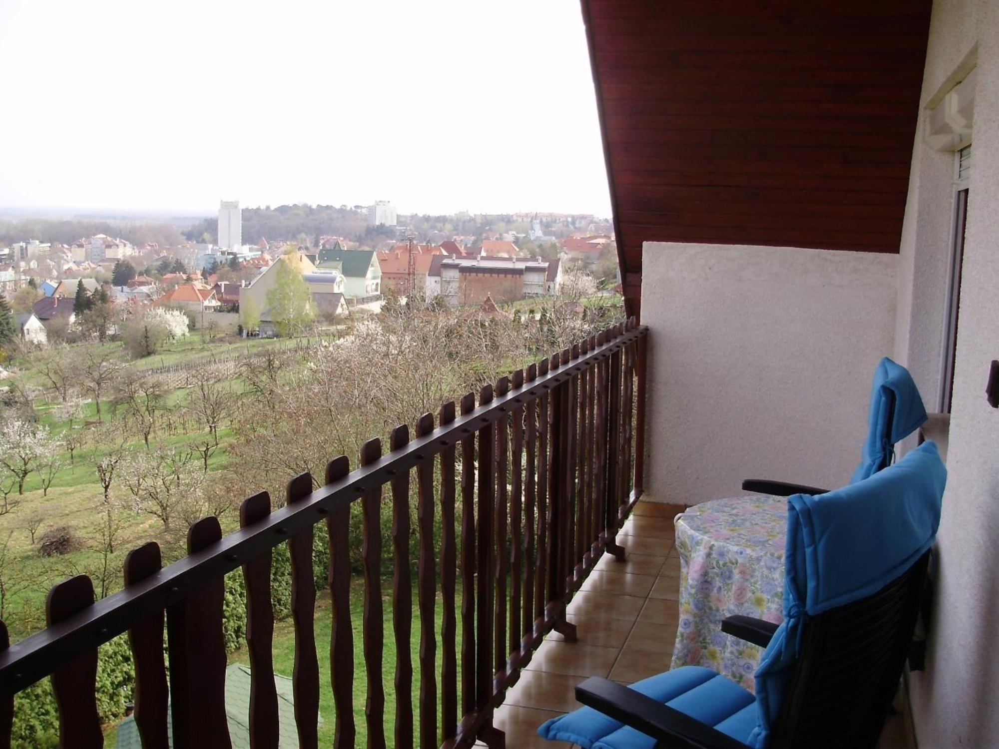 Apartman Berki Hévíz Exterior foto